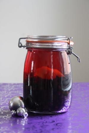 sloe-gin-jar